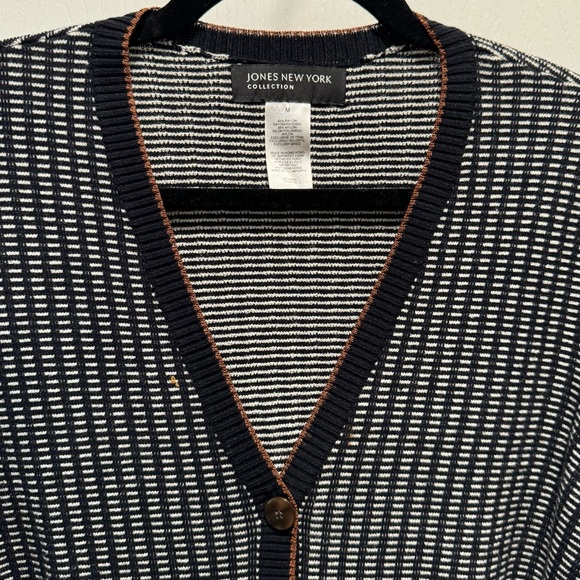 Jones NY Signature Size M button up & belted Knit Jacket sweater, or dress! - Picture 4 of 7
